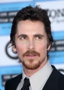 Кристиан Бэйл (Christian Bale) 2009-06-23 At Public Enemies Premiere in LA - 184xHQ D46818207605875
