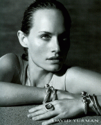 Amber Valletta