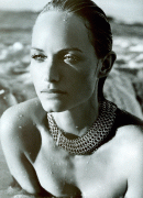 Amber Valletta